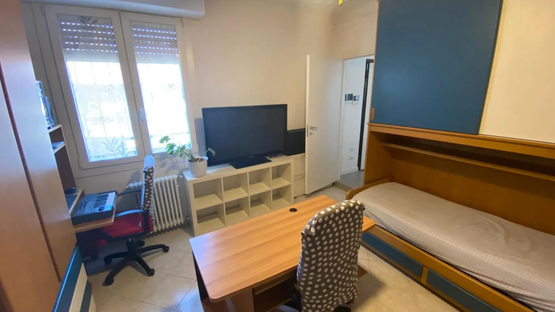 דירות מילאנו Renovated With Two Single Beds